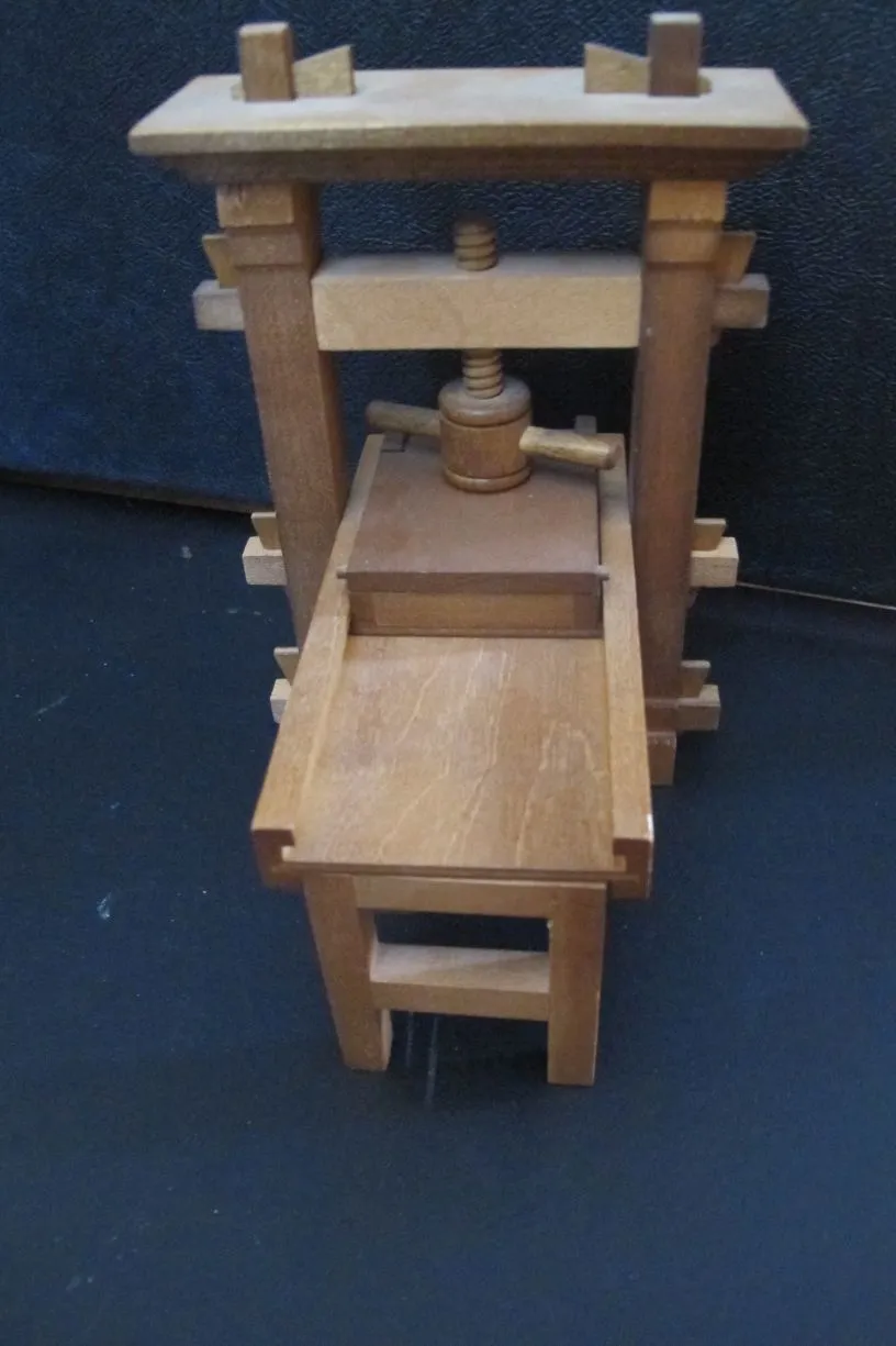 Buchdruck Presse Modell