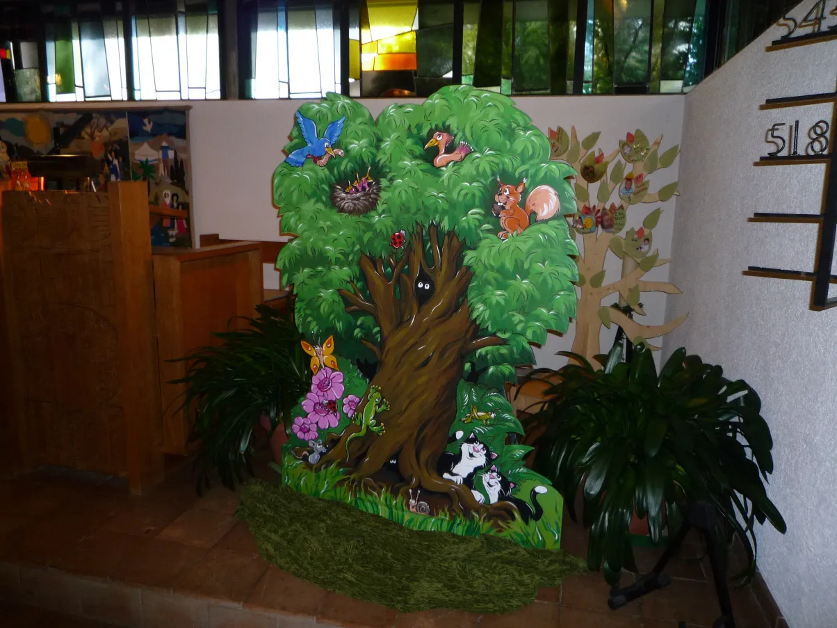 Baum flach freistehend Zachäus