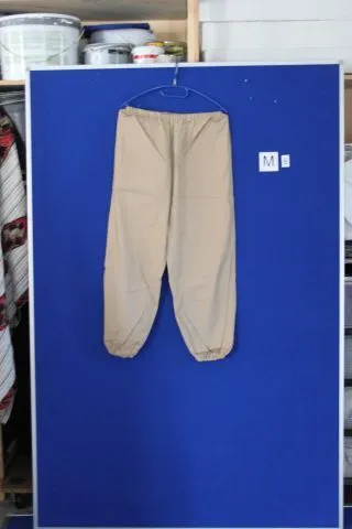 Kostüm 26 Hose beige