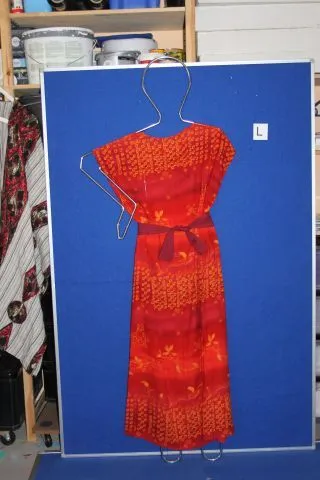 Kostüm 36 Lydia rot