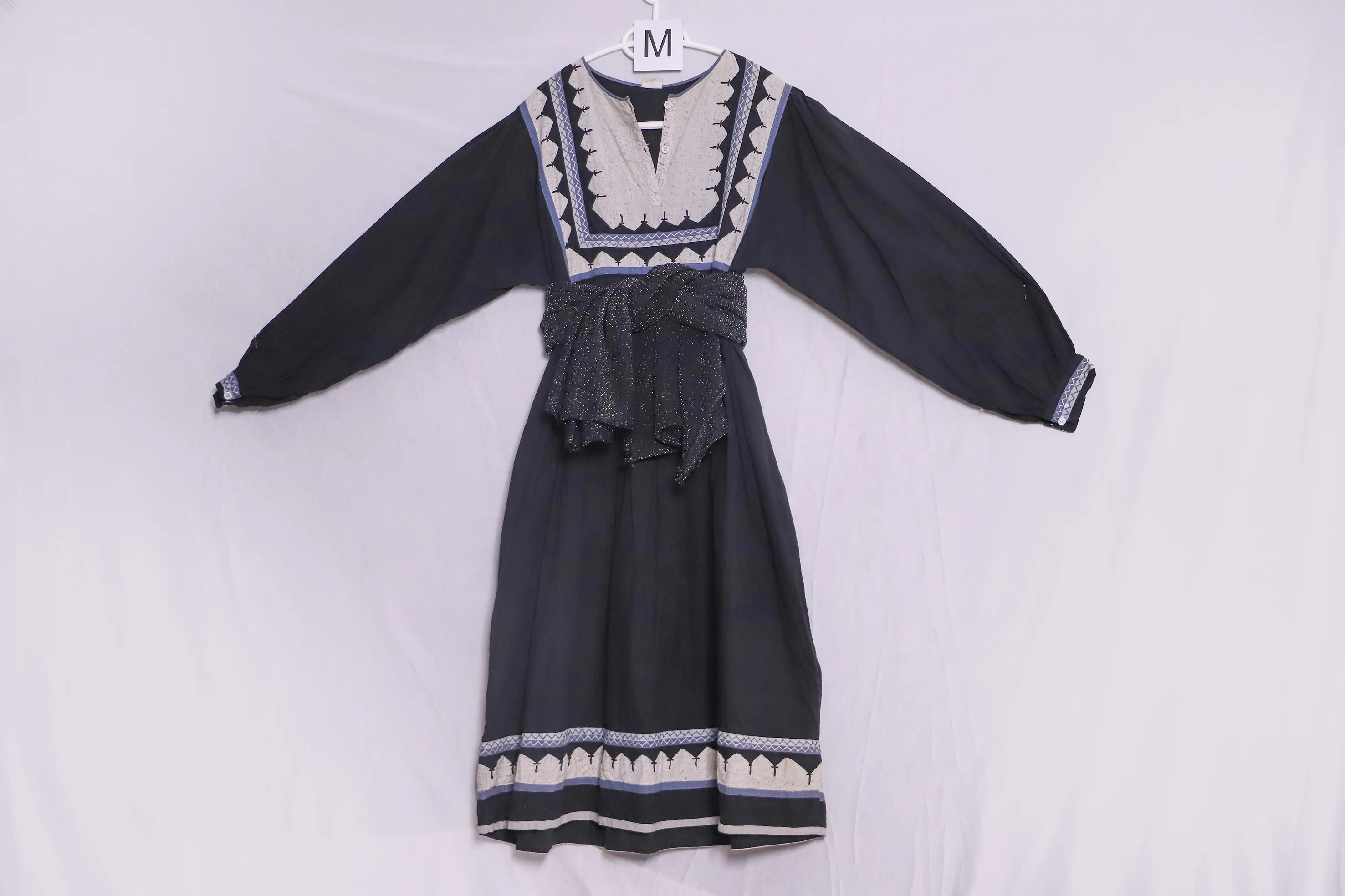 Verkleidung M, schwarz-weiss ( M0229 )