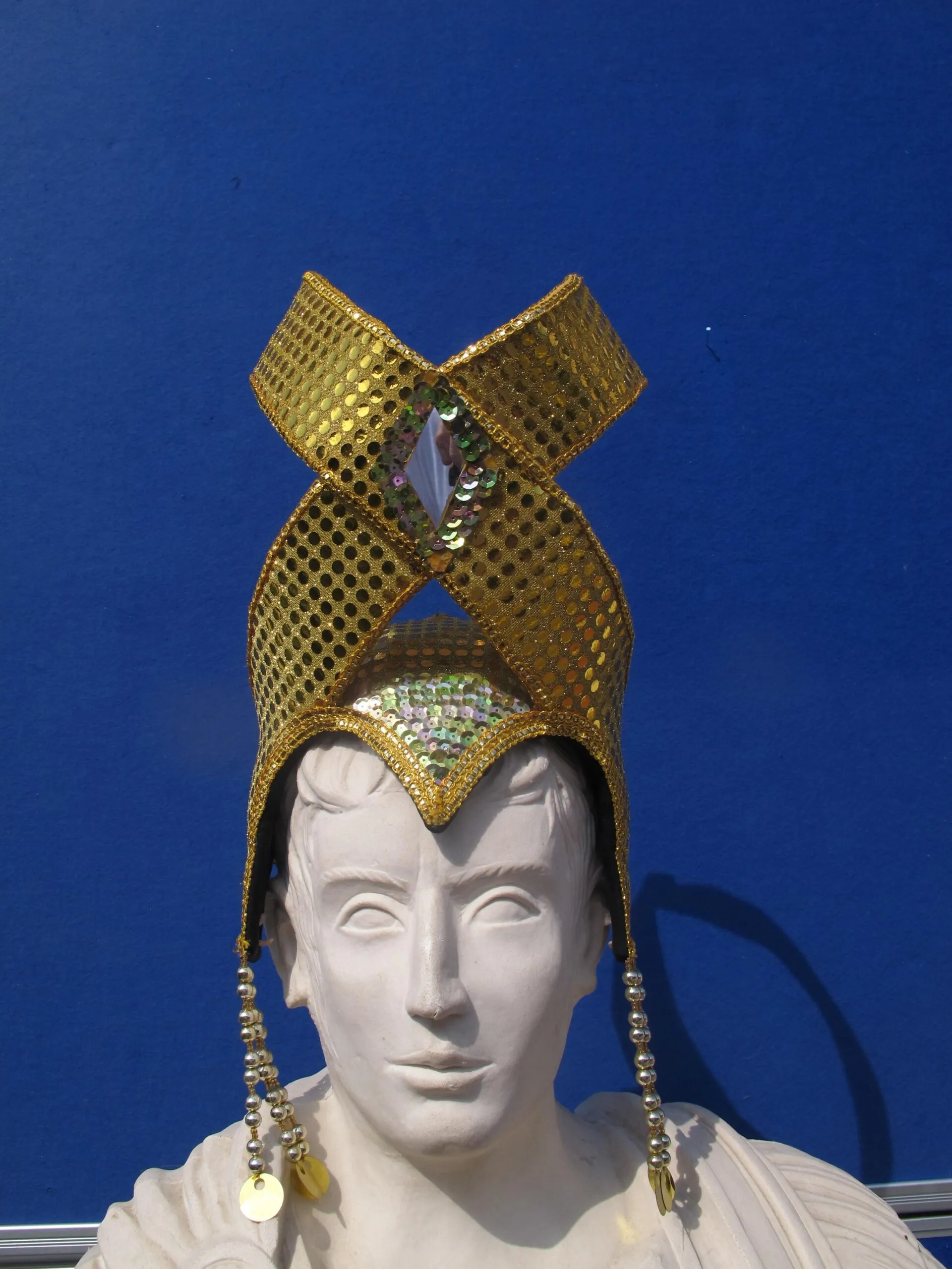 Kopfbedeckung König speziell 