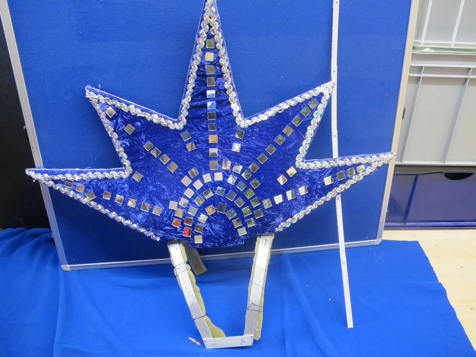 Kopfbedeckung 19 Isebel Zauberer