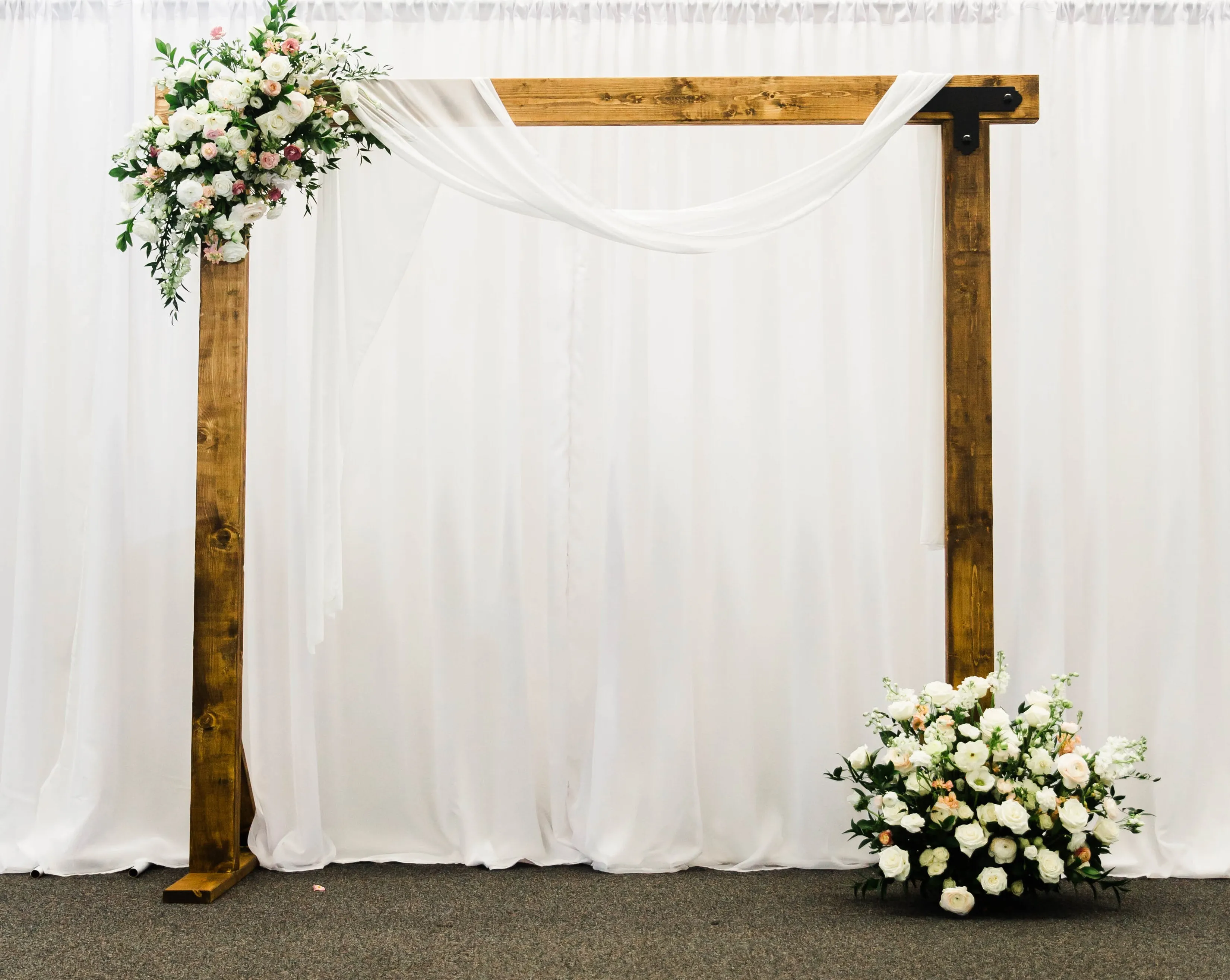 Wooden Backdrop Stand