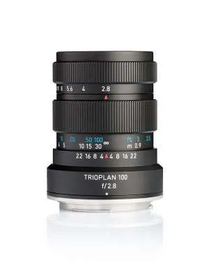 EF Mount Meyer Optik Gorlitz Trioplan 100 f/2.8 w/ Hood