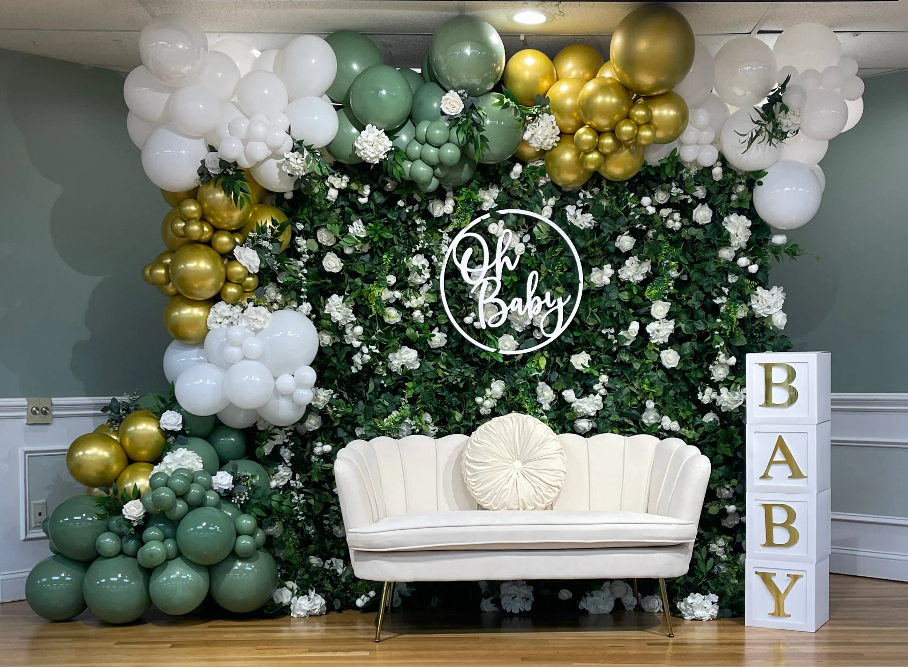 Oh Baby Greenery & Balloons Package