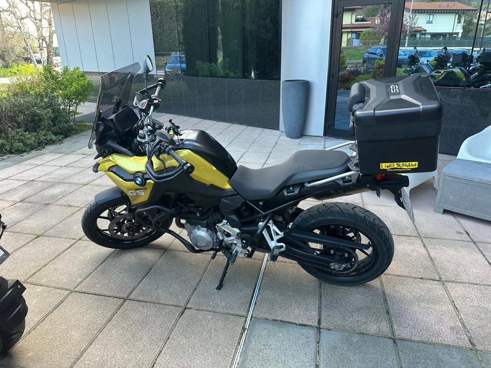 BMW F750GS Gold