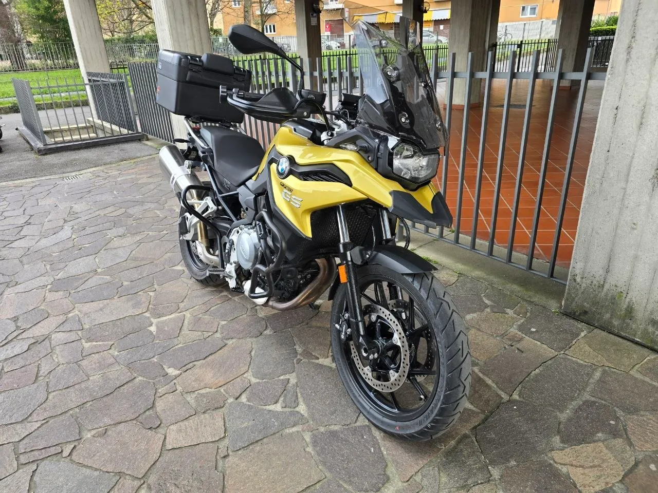 BMW F750GS Gold 