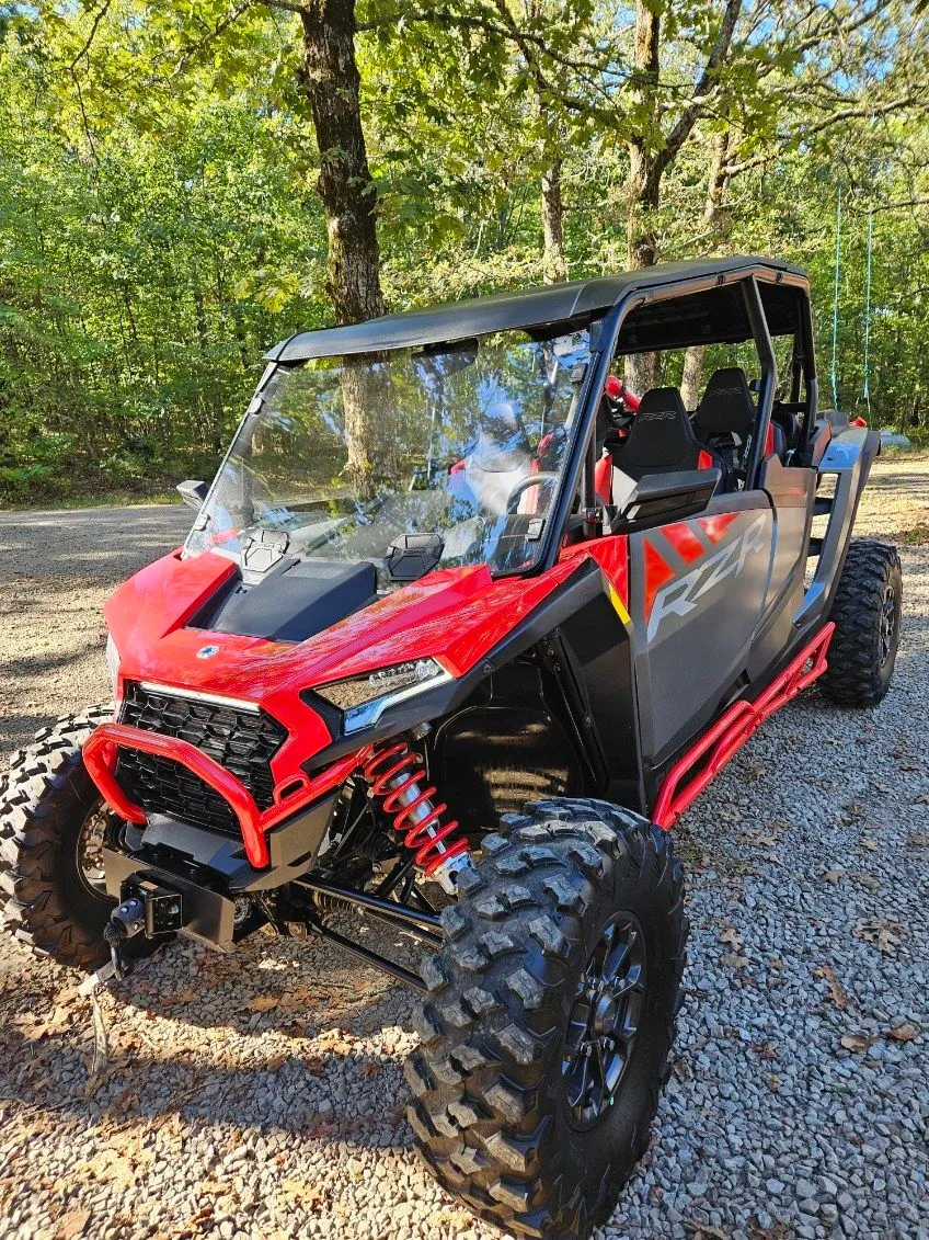 RZR XP4 1000 Ultimate