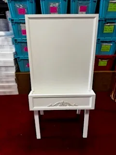 Welcome shadow flower box 