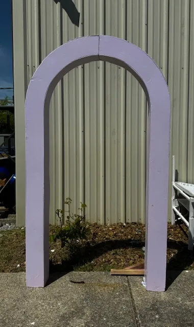 Wooden Hollow Arch 4'x7'