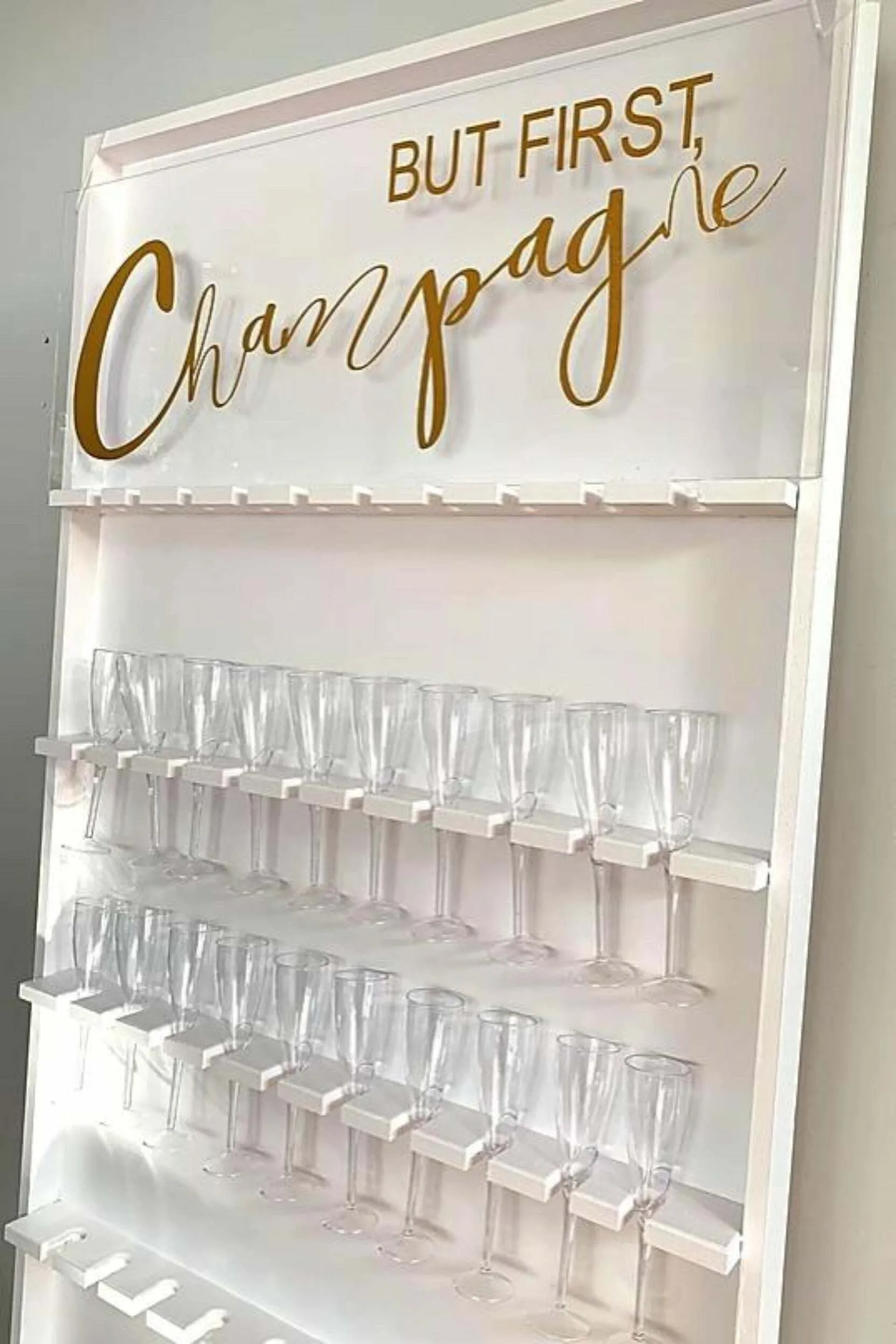 White Champagne Wall 
