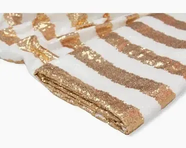 Sequence 120" Round Tablecloth-Gold & White