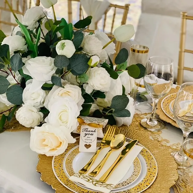 Wendy small arrangement 