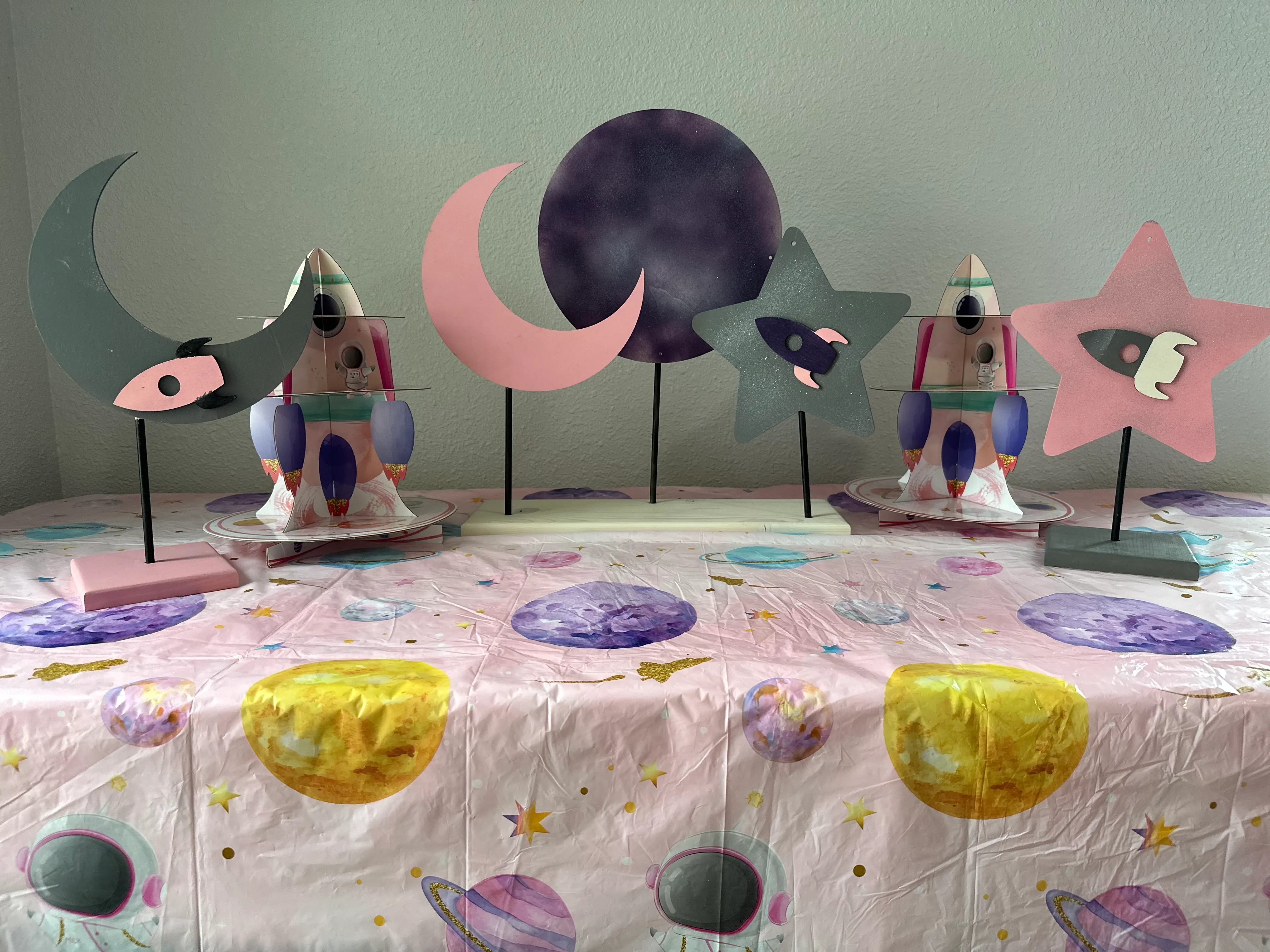 5 Piece Outer Space Centerpiece