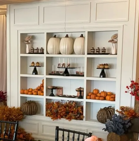 7x7 White Shelve