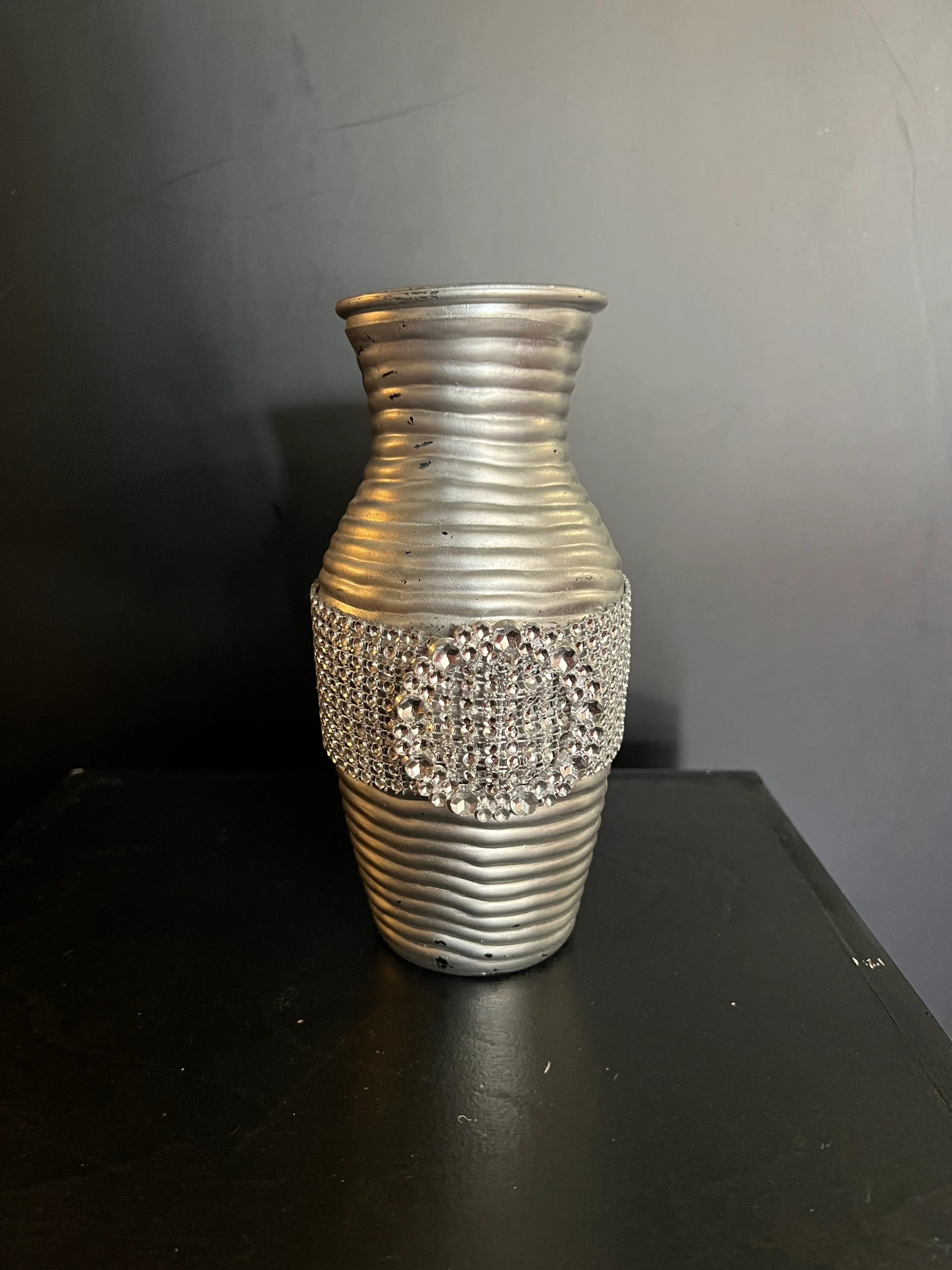 8.5 in Silver Barrel Glass Vase