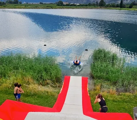 💦 Aqua 🍩 Tubing Slide