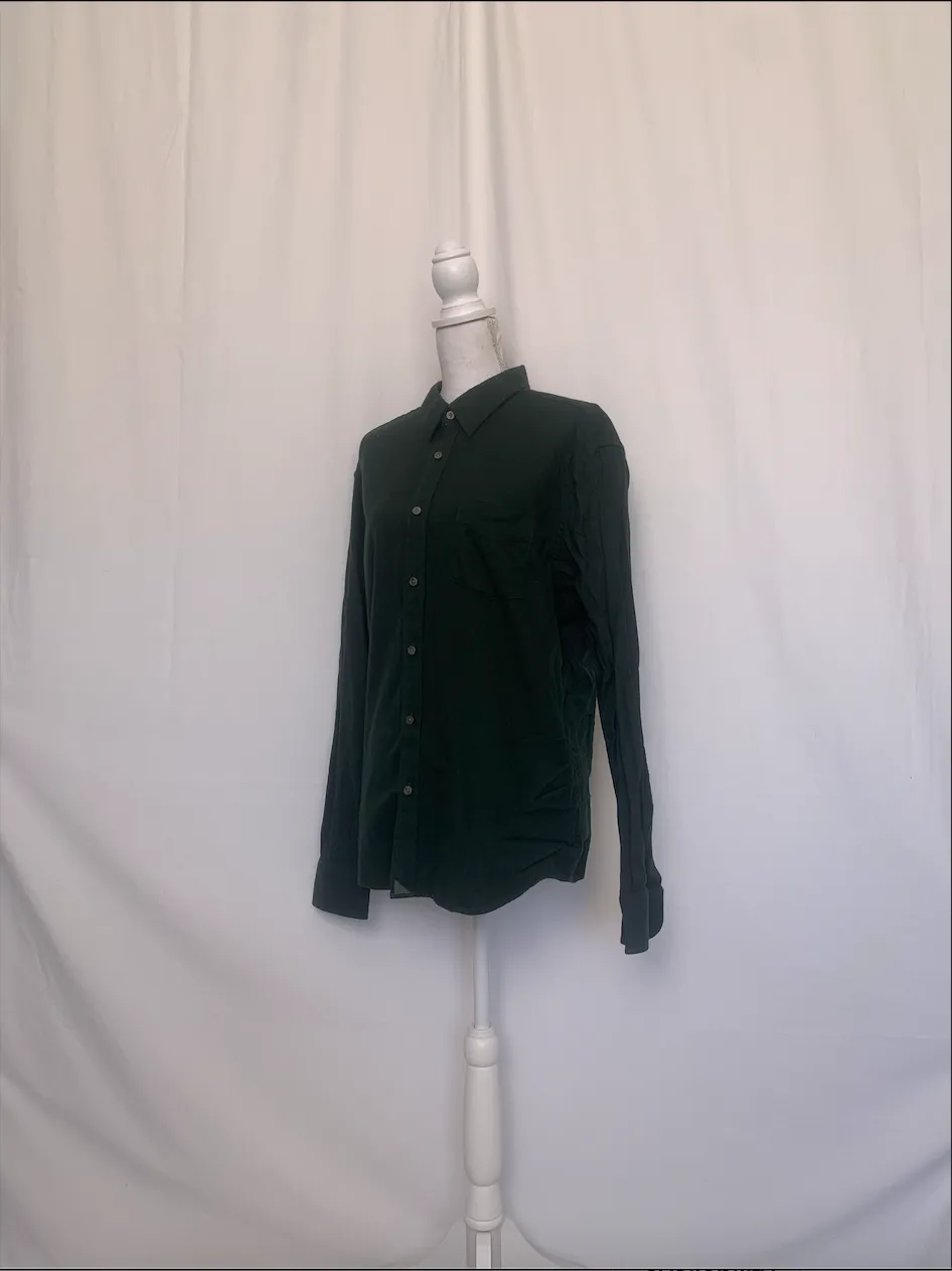 Green Shirt - Untuckit (Extra Large)