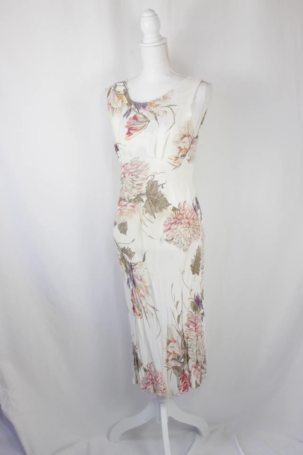White Dress - Sleeveless with Flower Print (large)