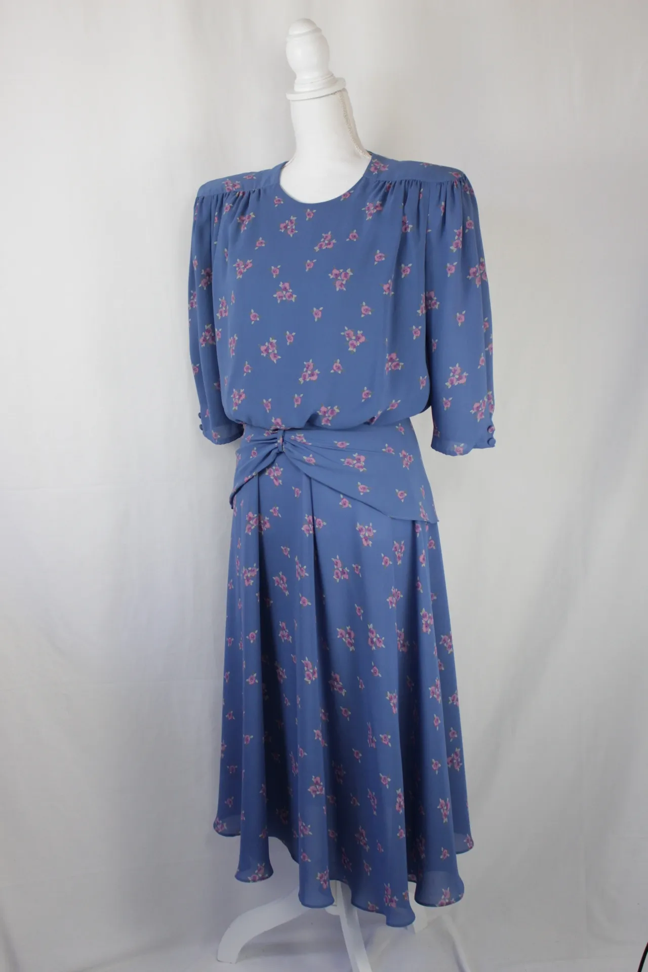 Blue Dress - Purple Flowers ()