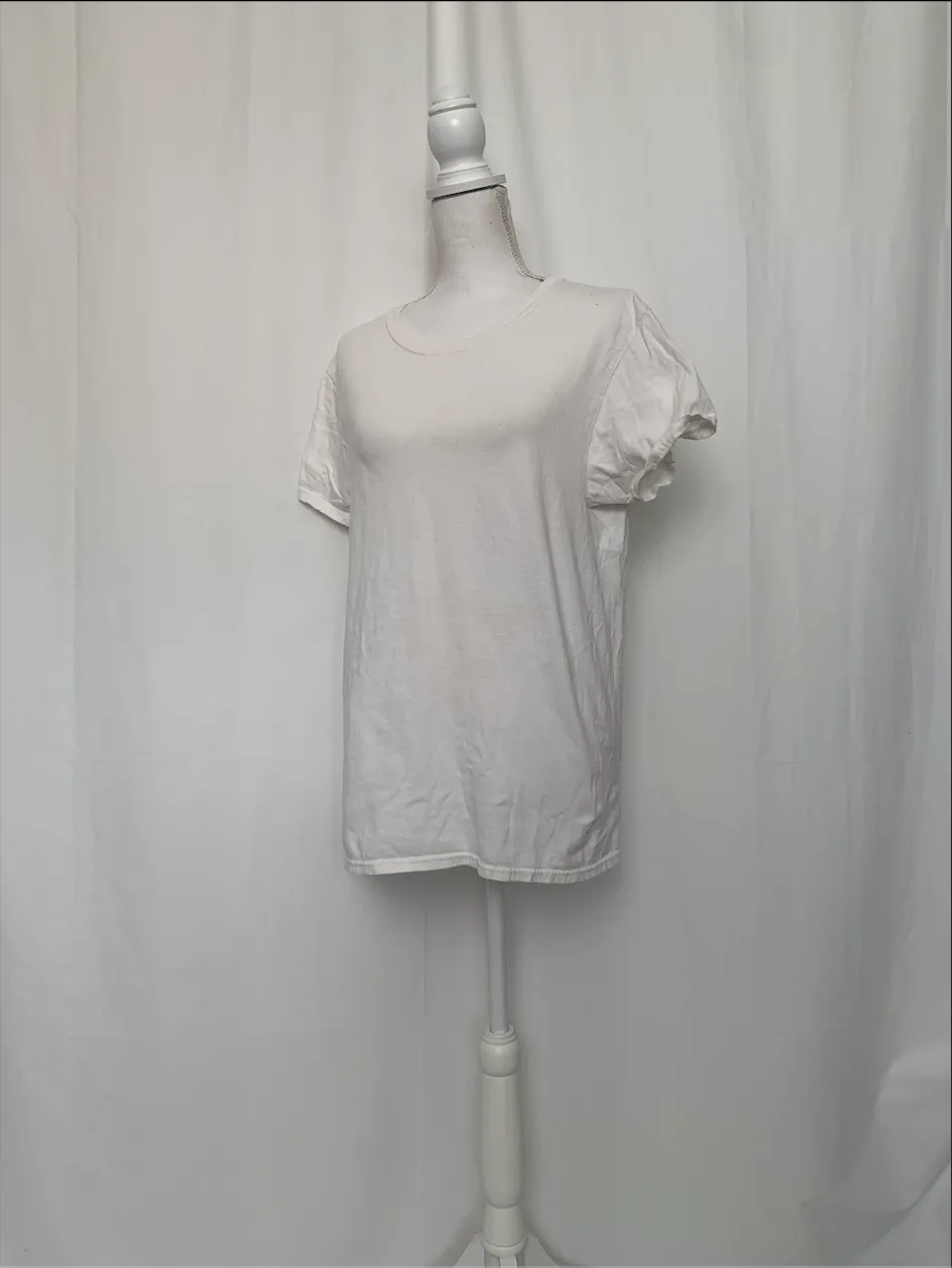 White T-Shirt - Fruit Of The Loom (Medium)