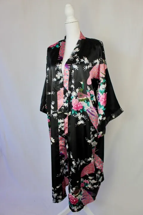 Black and Pink Robe - Floral Print Kimono Style ()