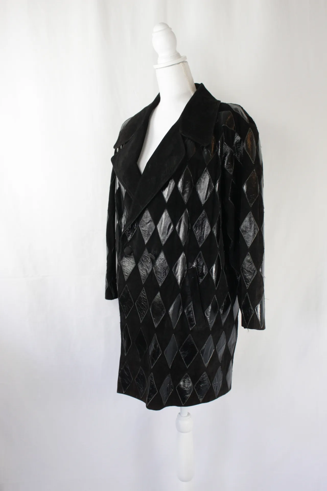 Black Jacket - Double- Leather with Diamond Pattern, Breasted ()