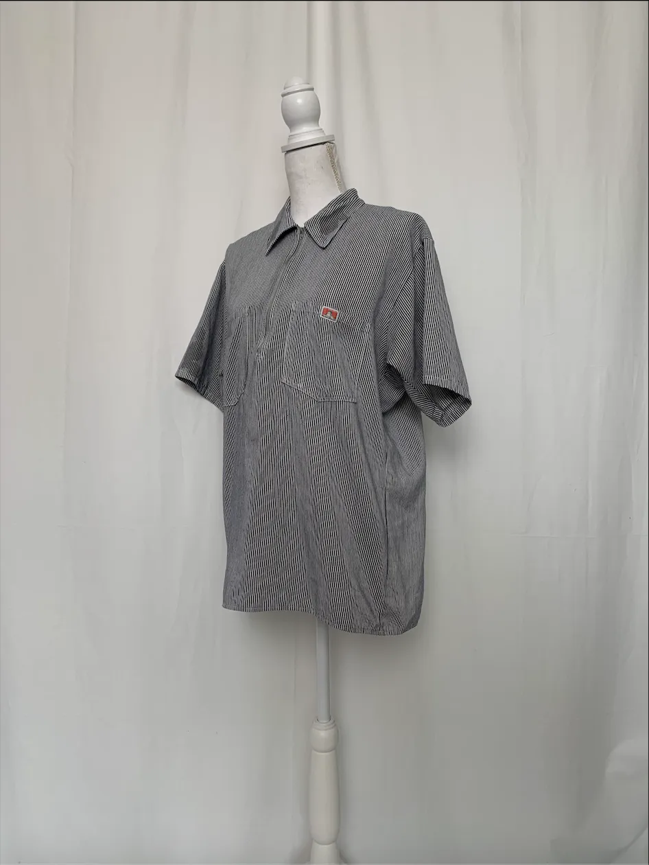 Gray and White Striped Zipper Neck Shirt - Ben Davis ( )