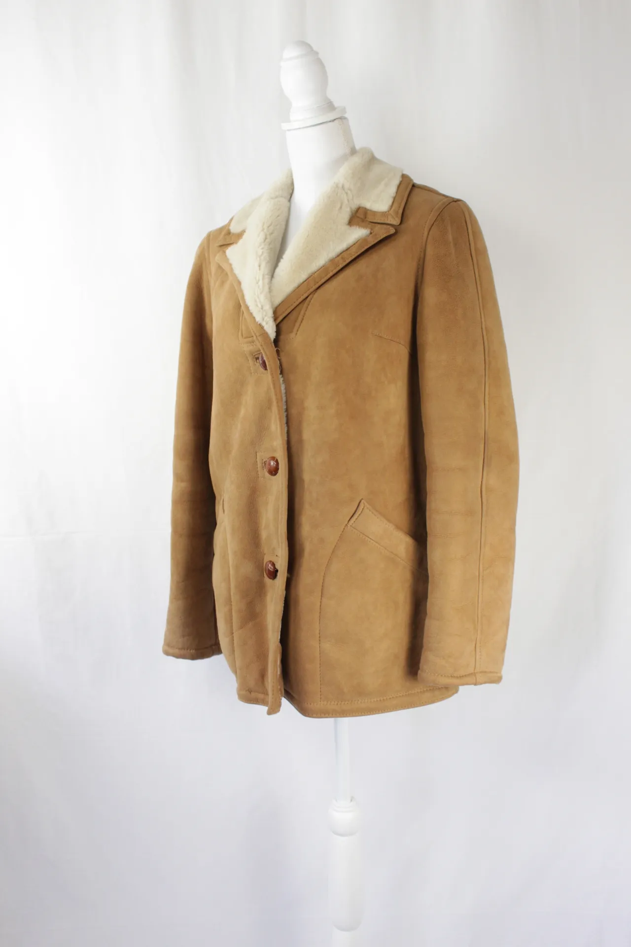 Sheepskin Coat ()