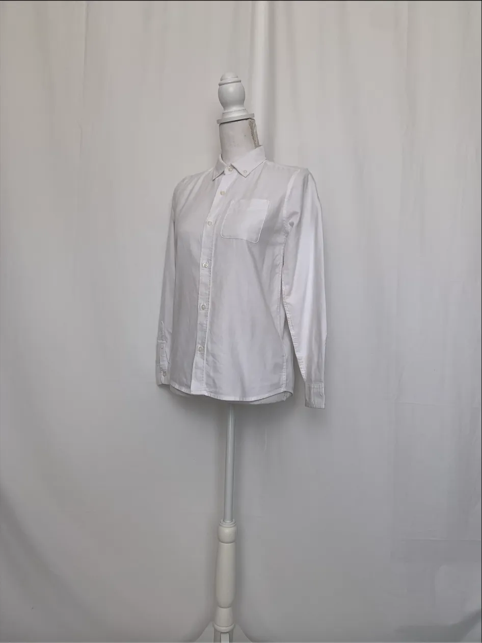 White Shirt - Place (Large)