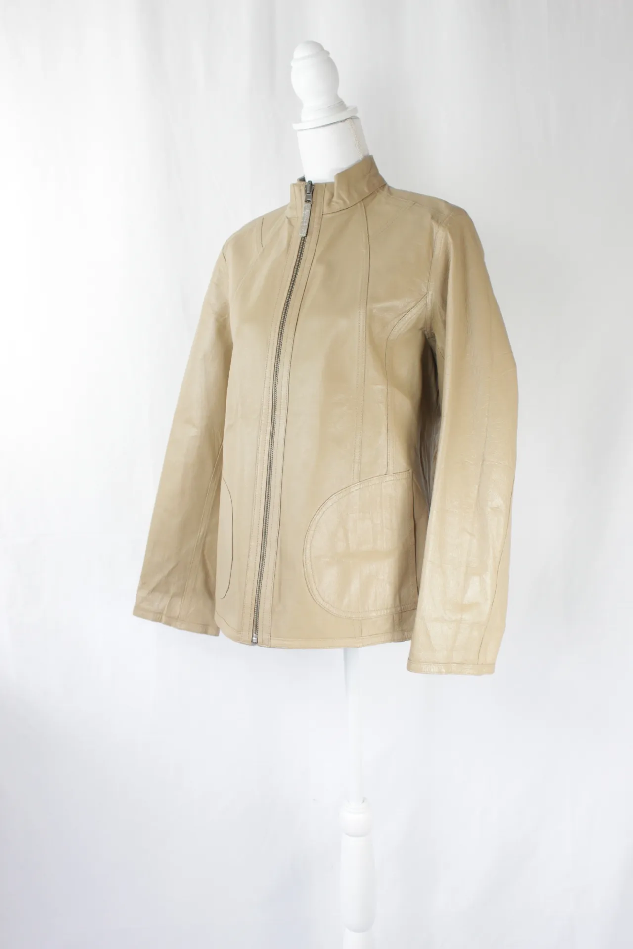 Silver Jacket - Reversible to Faux Leather ()