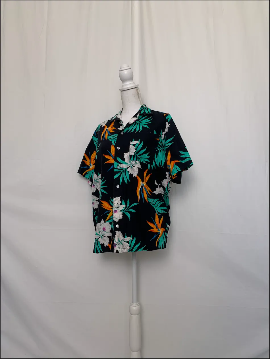 Black Shirt With Floral Pattern (Medium)
