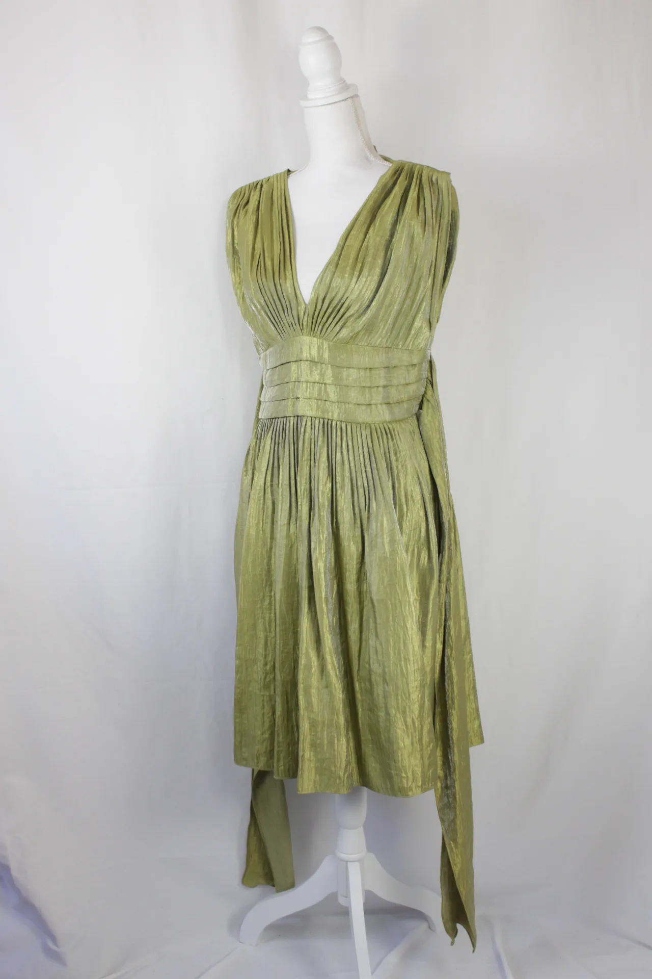 Green Dress - V-Neck (medium)