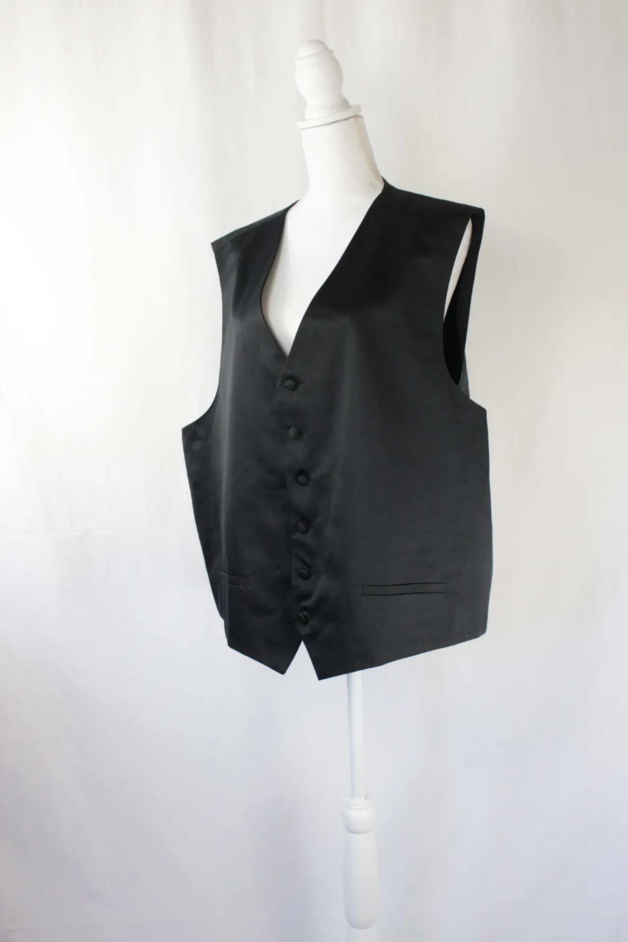 Black Vest - Tuxedo (2XL)
