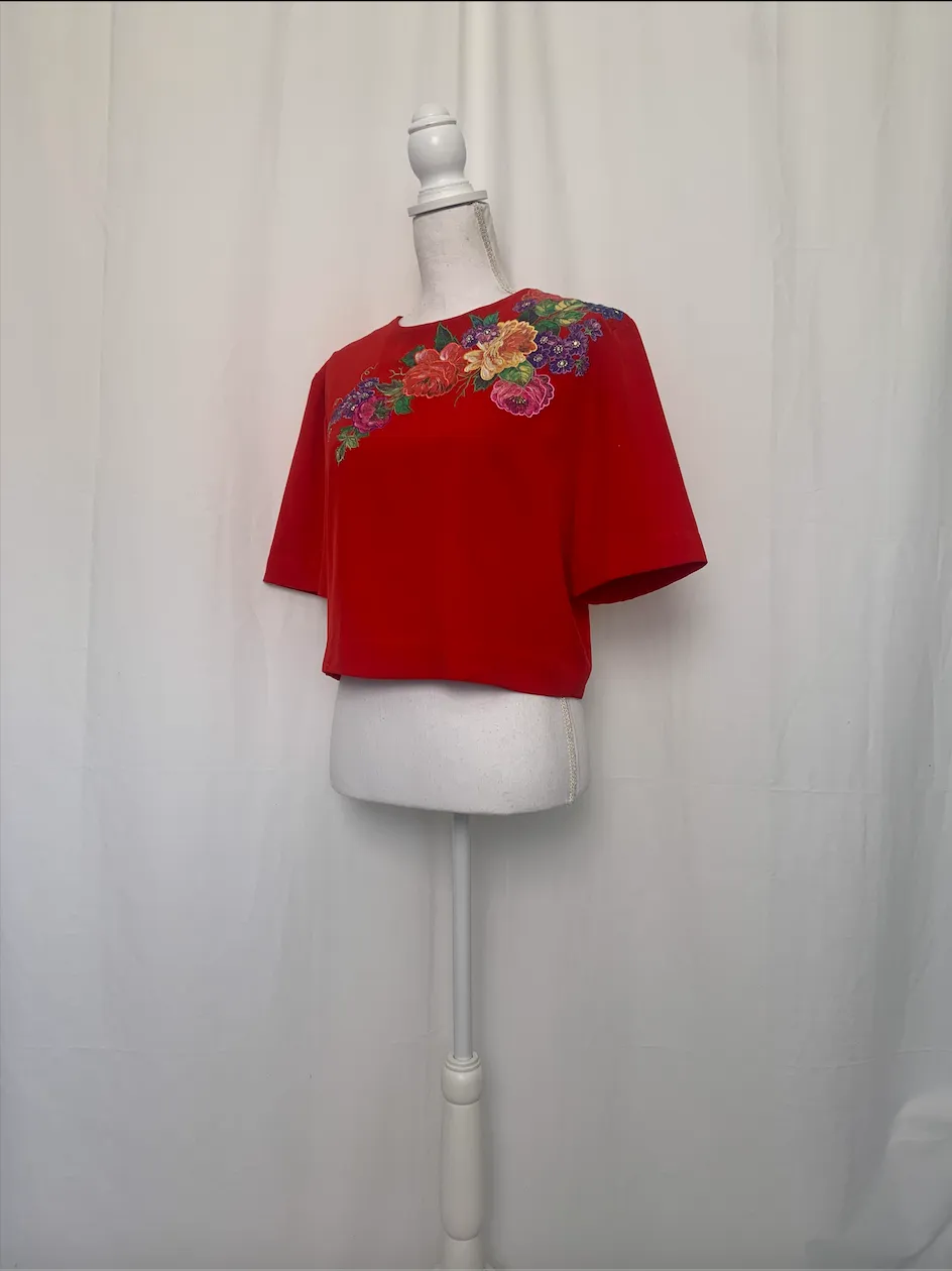Red Top With Flowers - 334 ( )