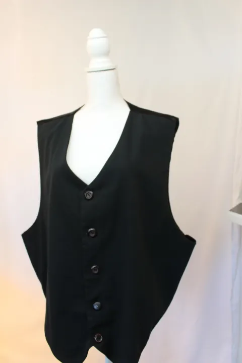 Black Vest - Brown Buttons ()