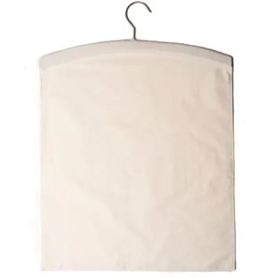 Muslin Hanger