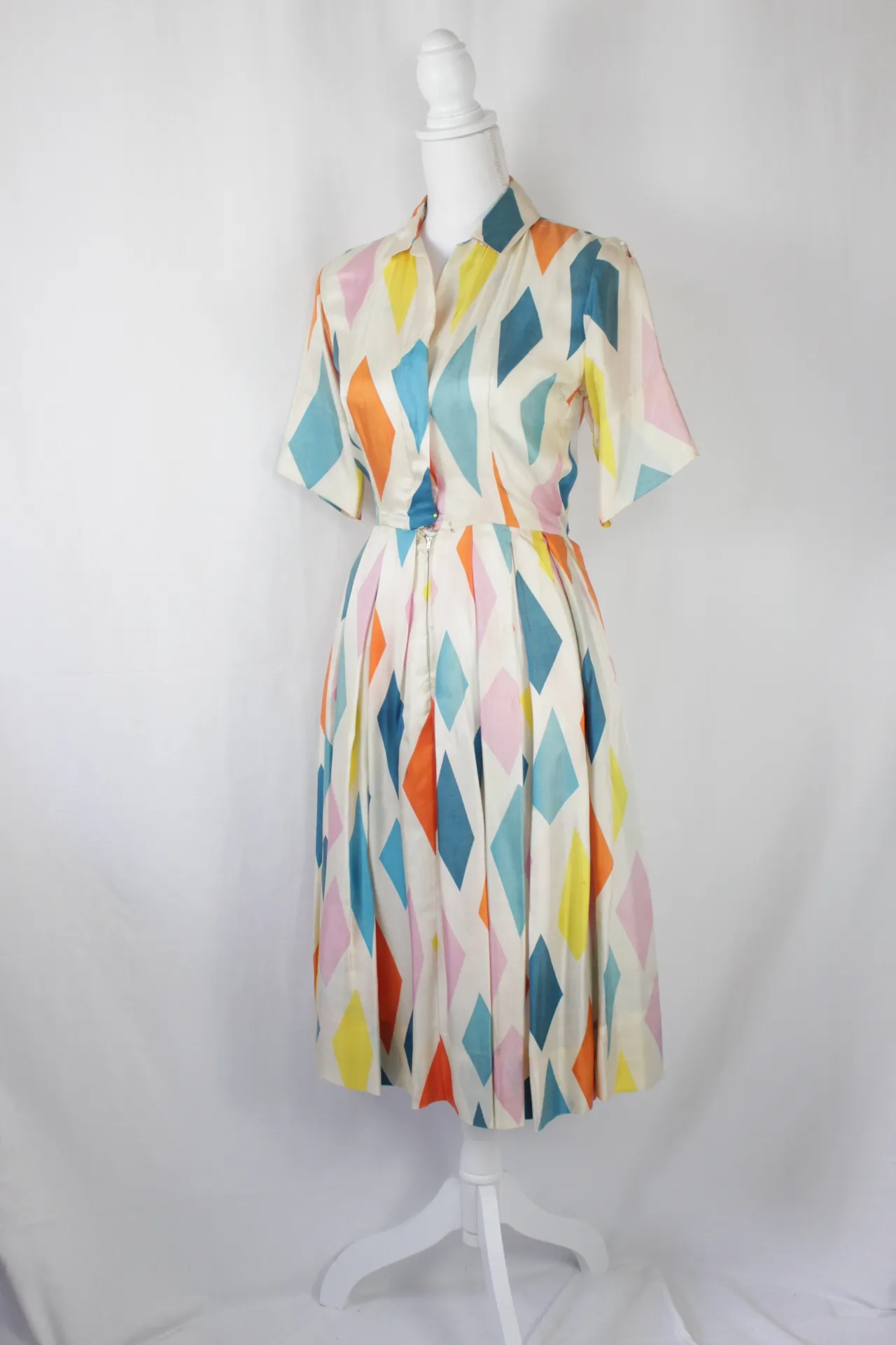 Multicolored Dress - Silk with Diamond Pattern ()