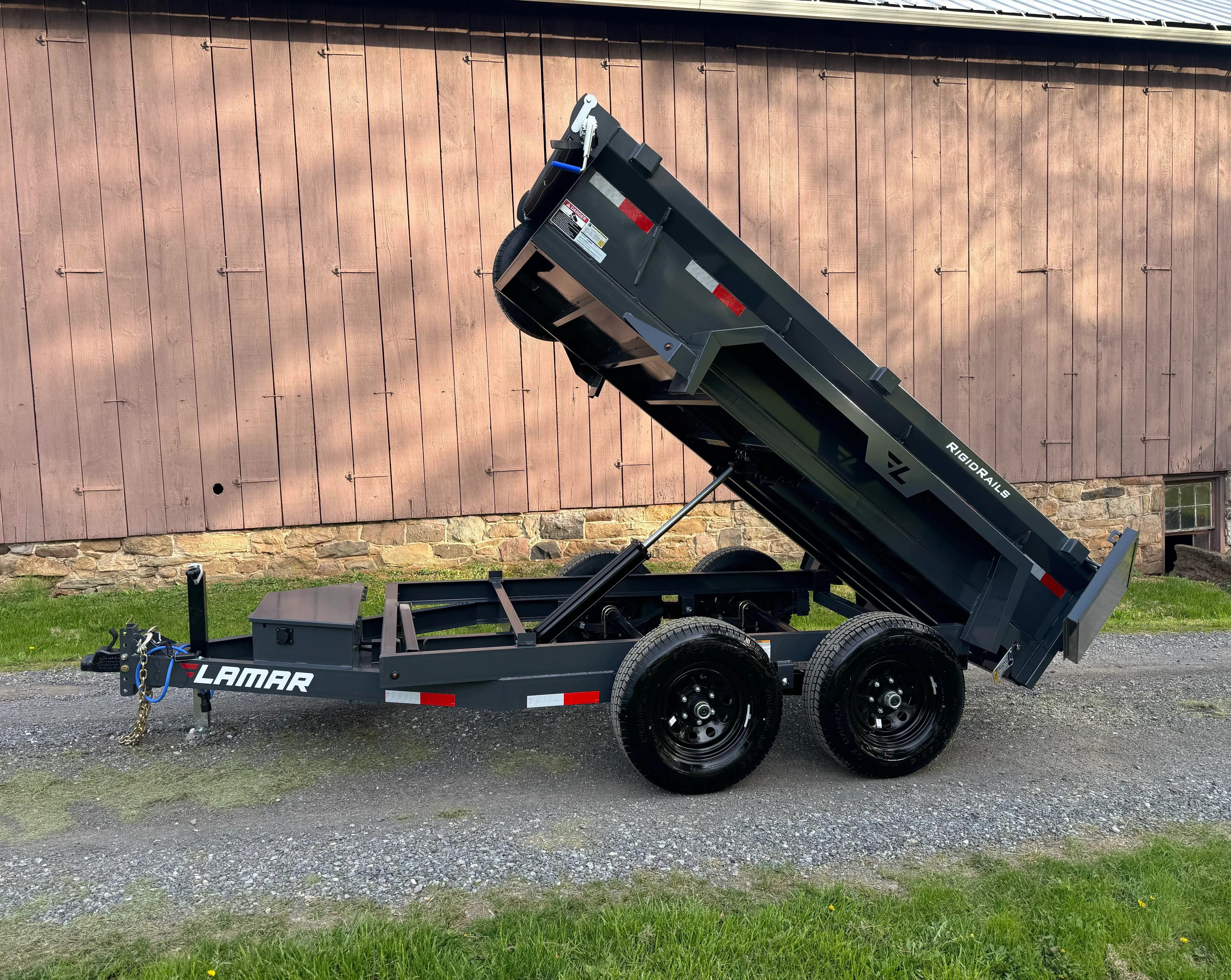 2025 Lamar 5’ x 10’ Dump Trailer 