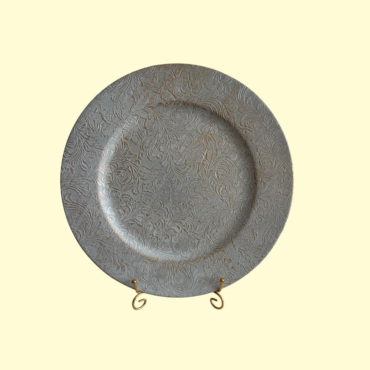 White and Gold Paisley Event Charger Plate