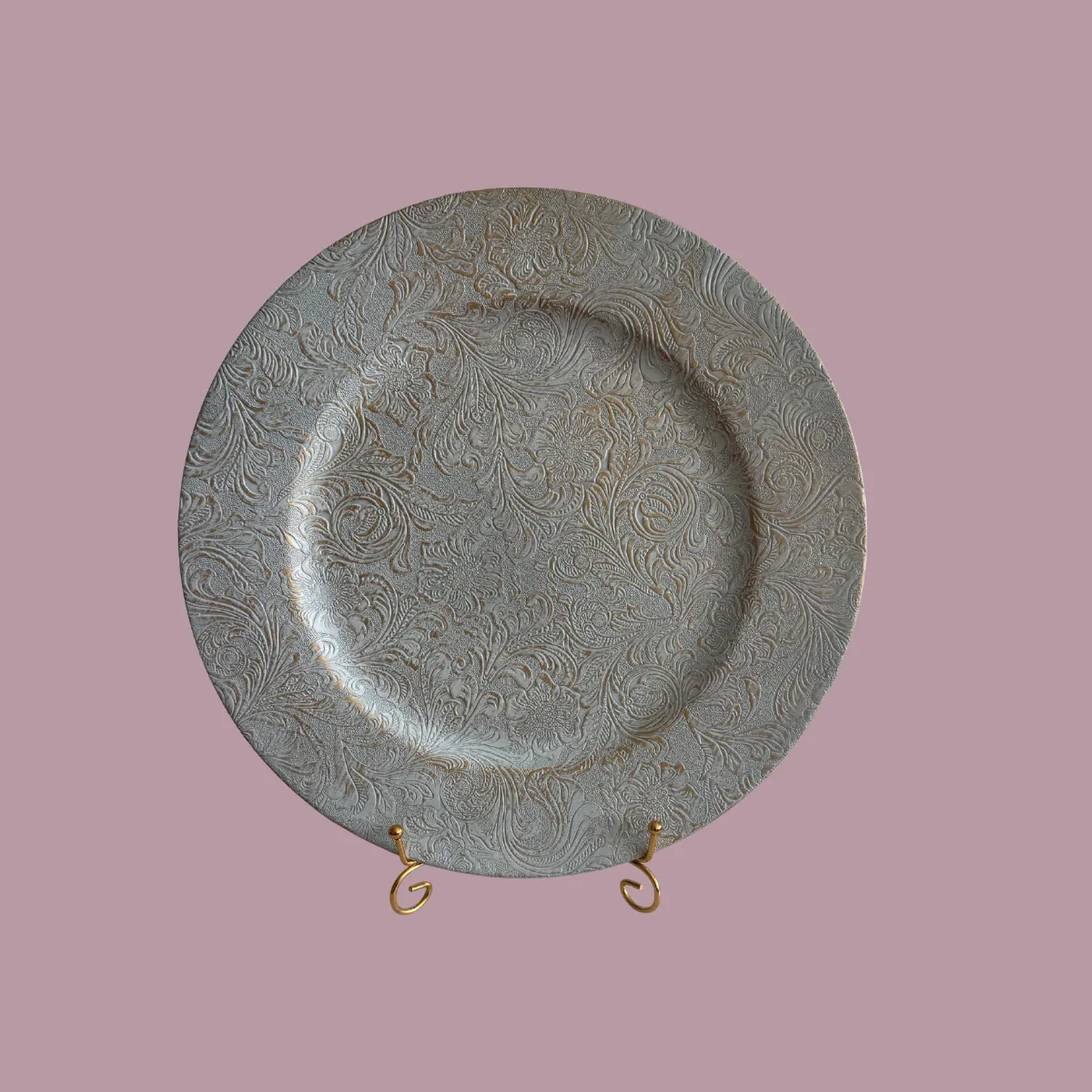 White and Gold Paisley Event Charger Plate
