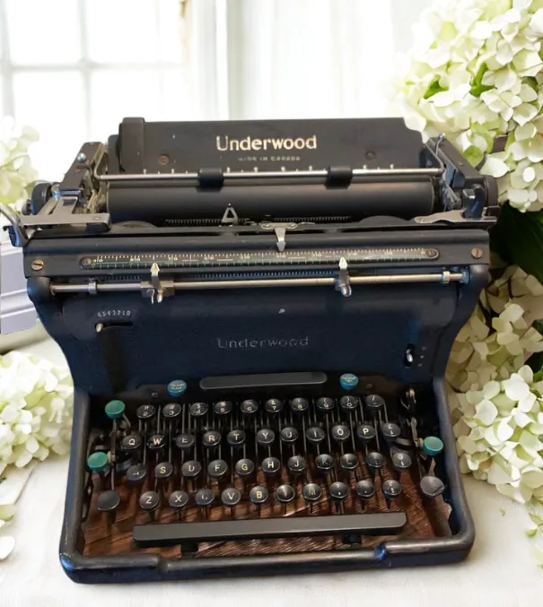 Black Decor Type Writer