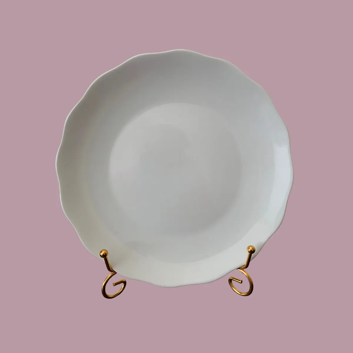 White Scalloped Edge Porcelain Dinner and Side Plate