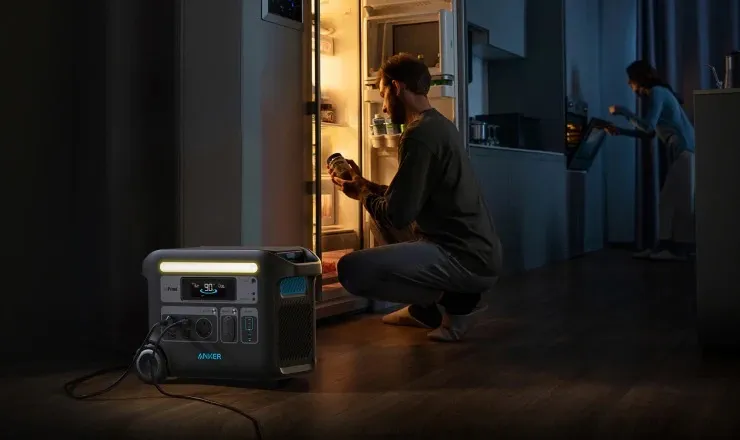 Portable Power Anker F2000