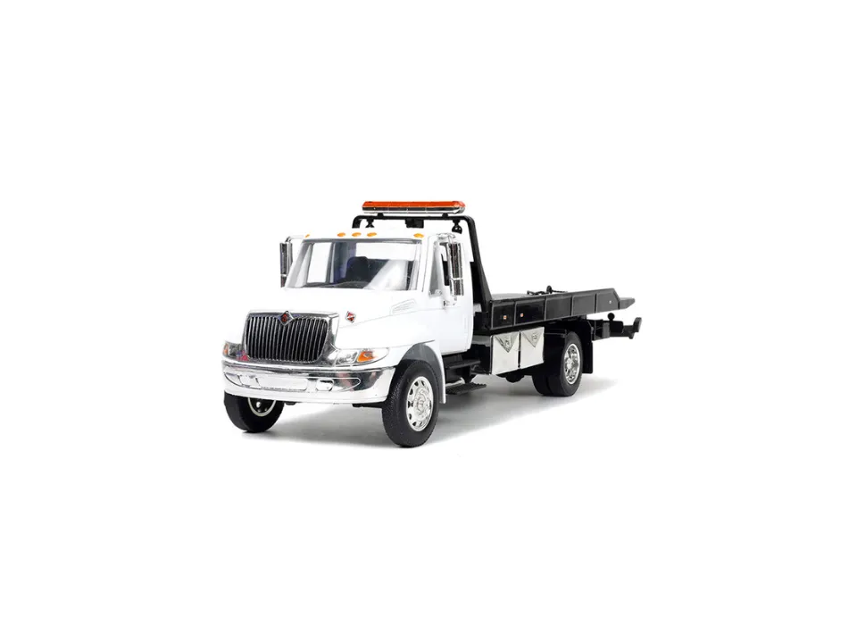 VOLVO International Flat Bed