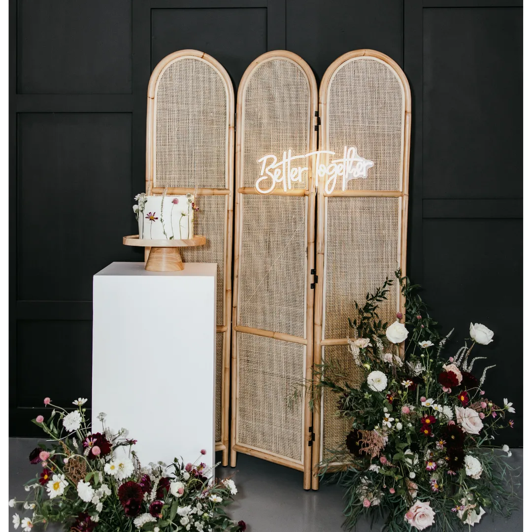 Cane Trifold Stand