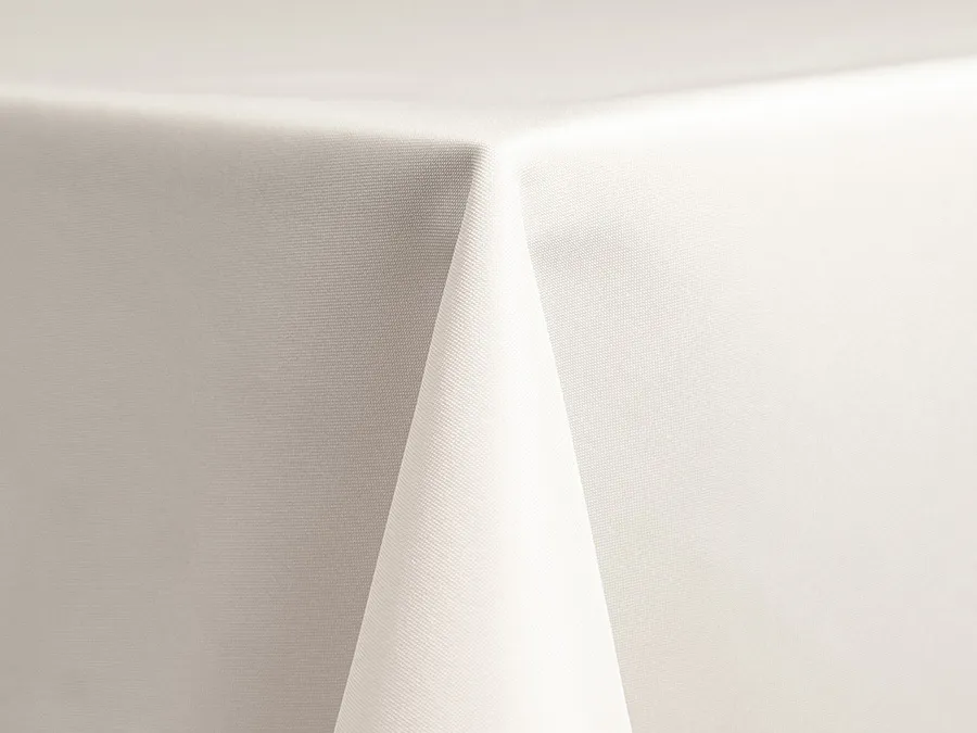 White Tablecloth
