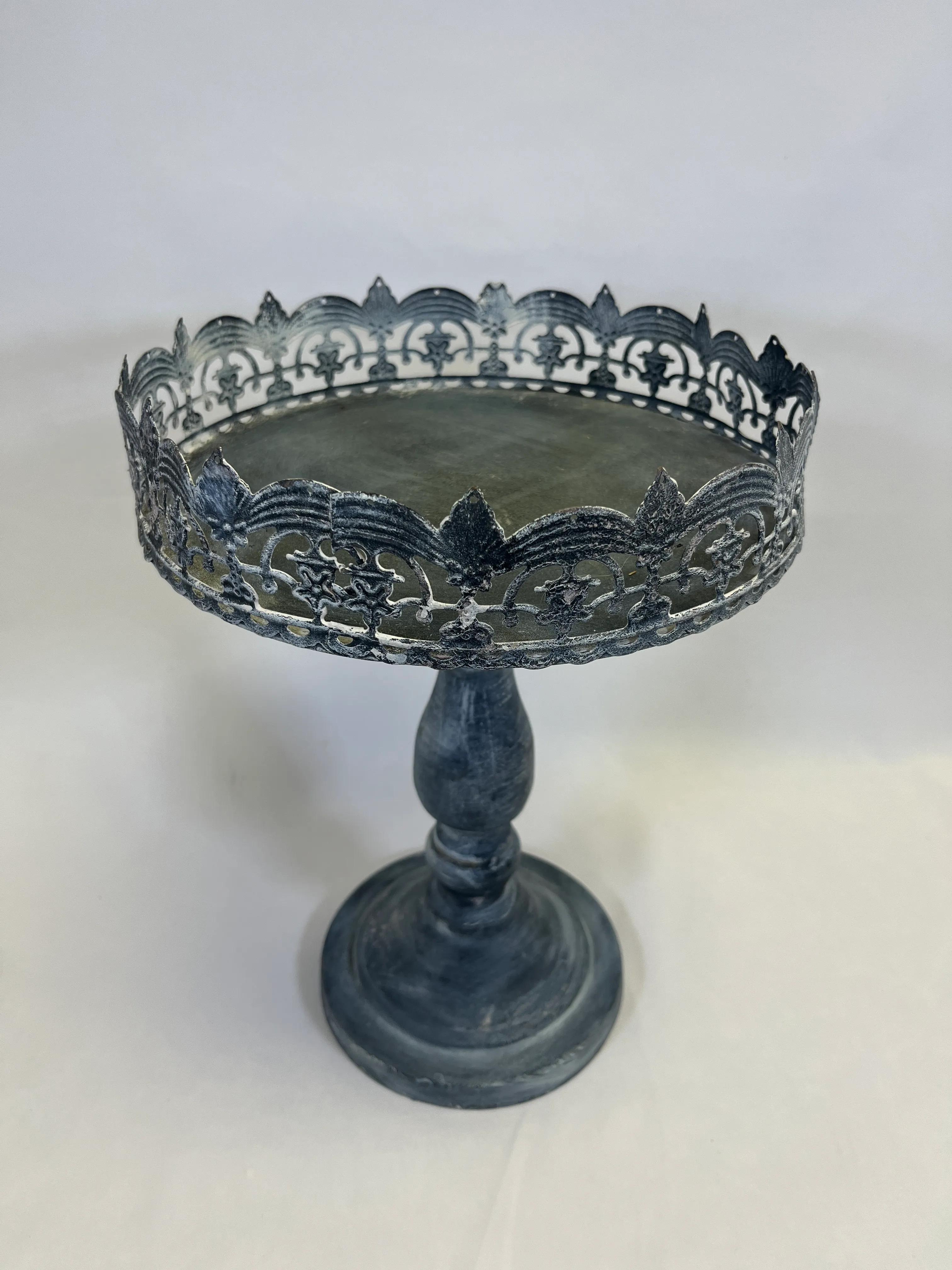 Rustic black cake stand