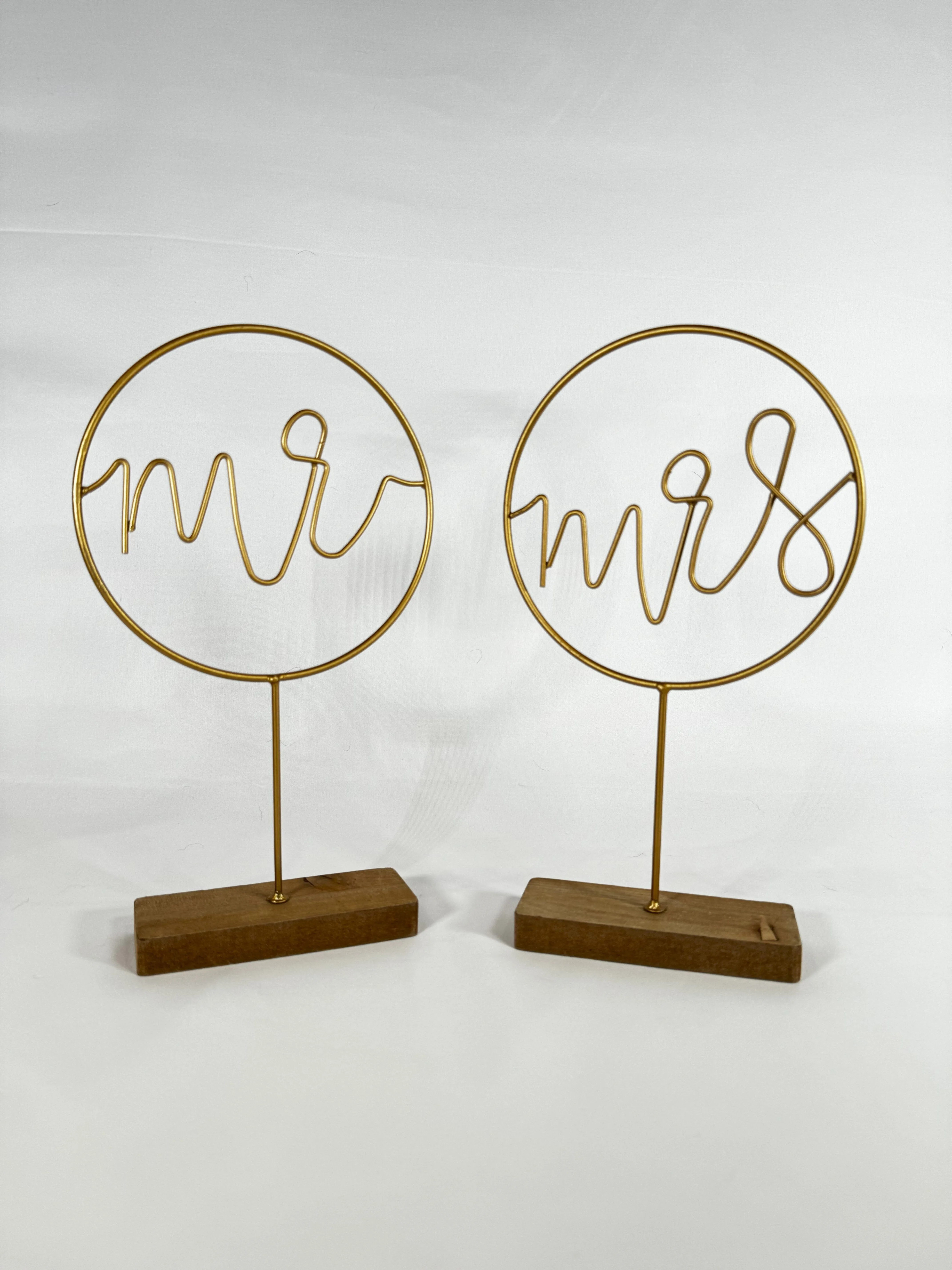 Mr. & Mrs. Gold Wire Sign
